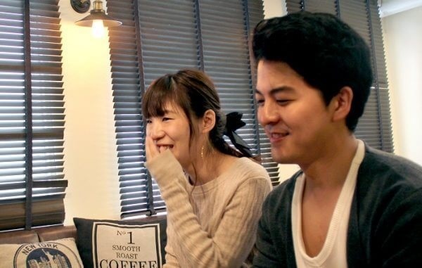 インタビュー中の2人